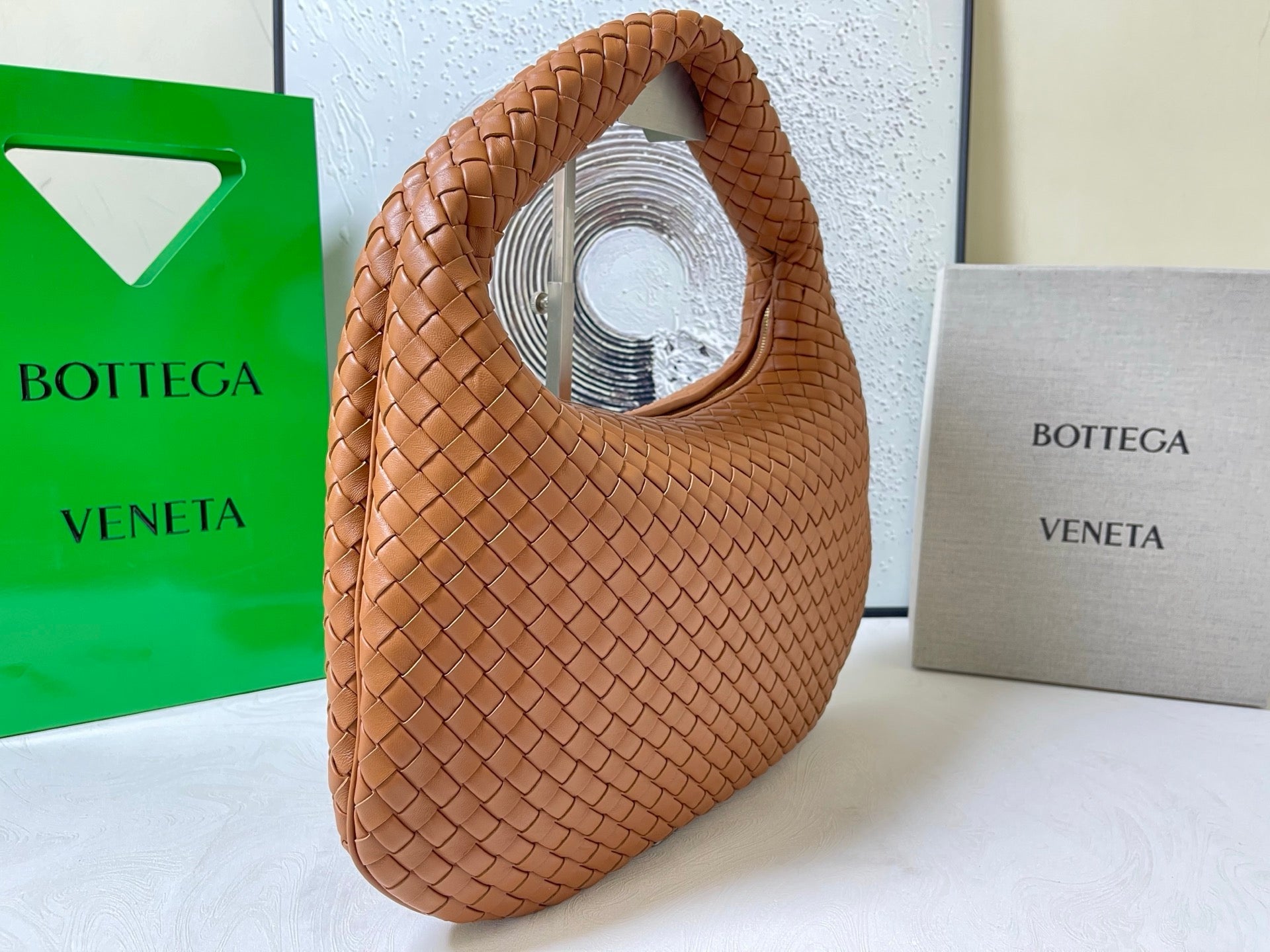 Bottega Veneta Veneta Bag 44cm Tan Brown Intrecciato Leather