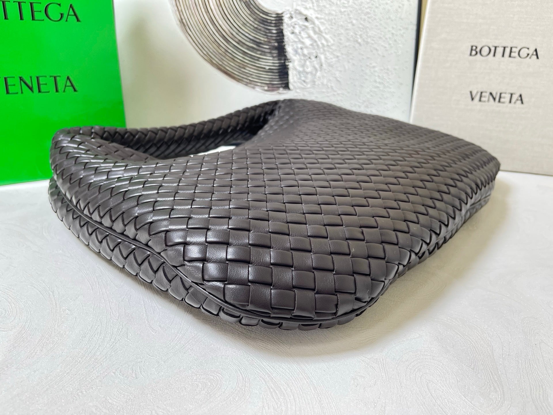 Bottega Veneta Maxi Veneta Bag 59cm Coffee Intrecciato Leather