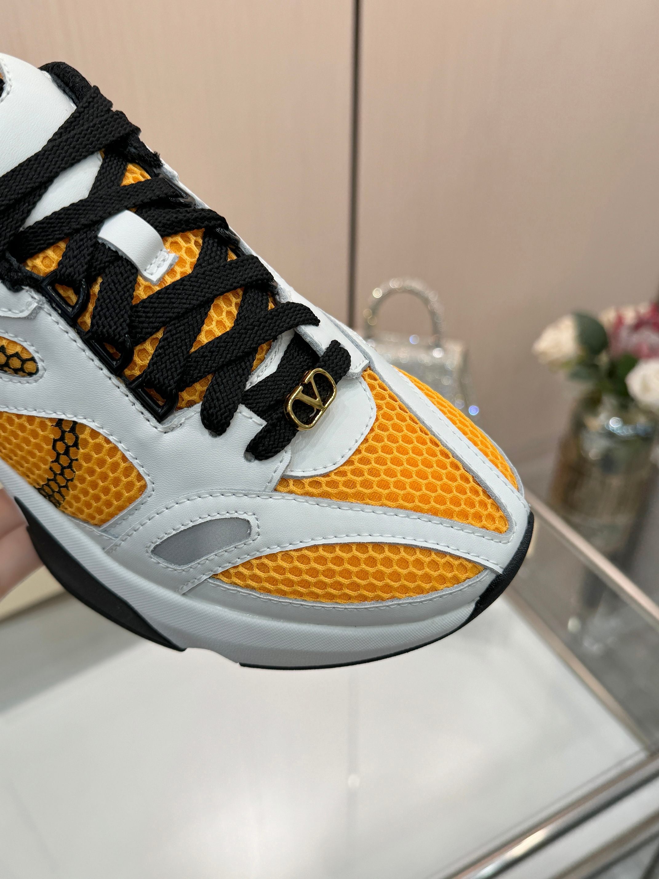 VT 26s Demivee Signature Sneakers White Orange Mesh 943074