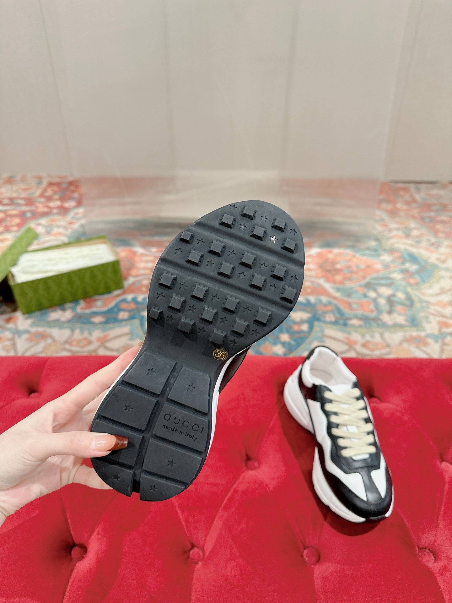 GG RHYTON TRAINER BLACK AND WHITE CALFSKIN