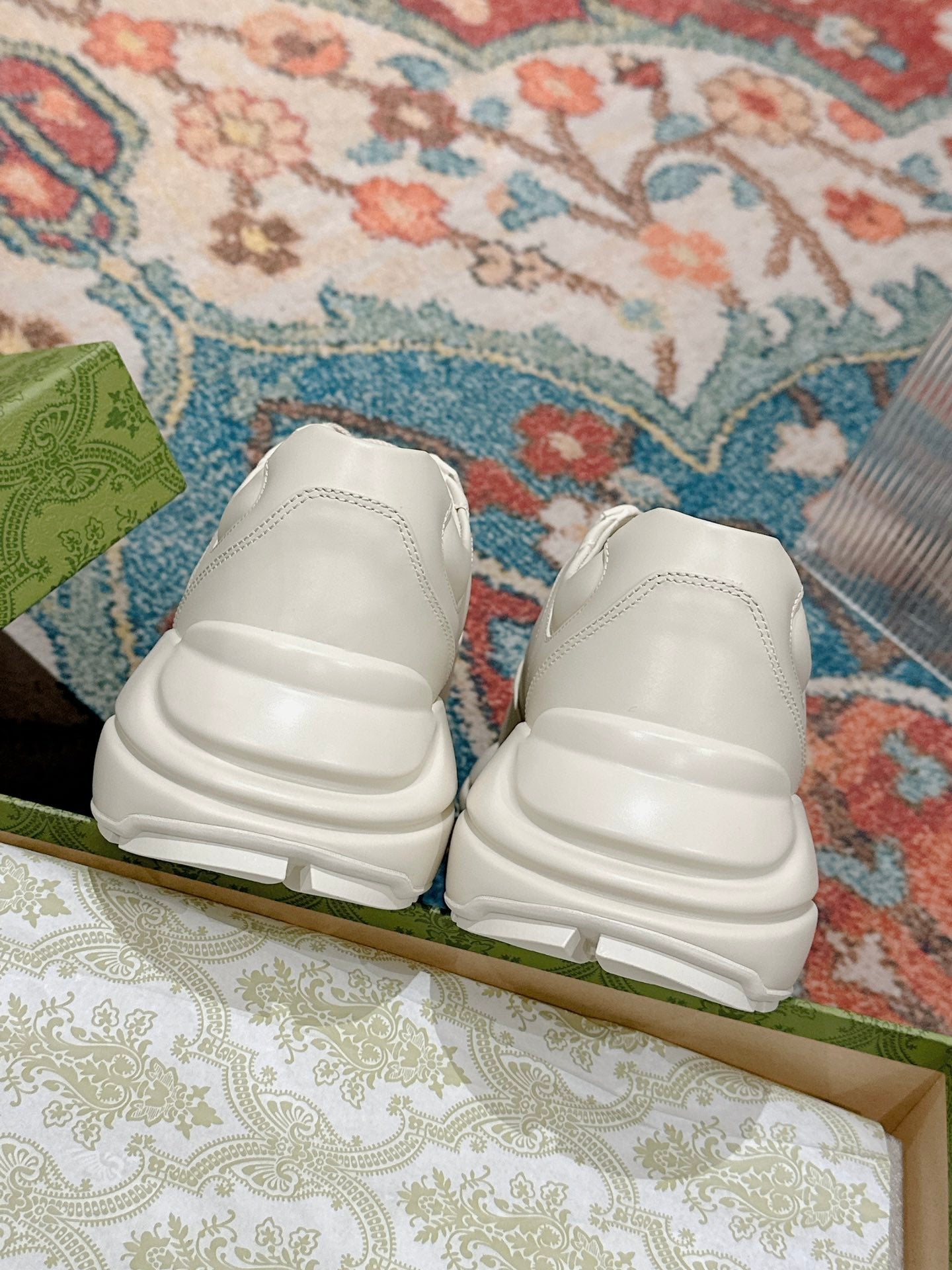 GG RHYTON TRAINER WHITE CALFSKIN WITH PINK LOGO