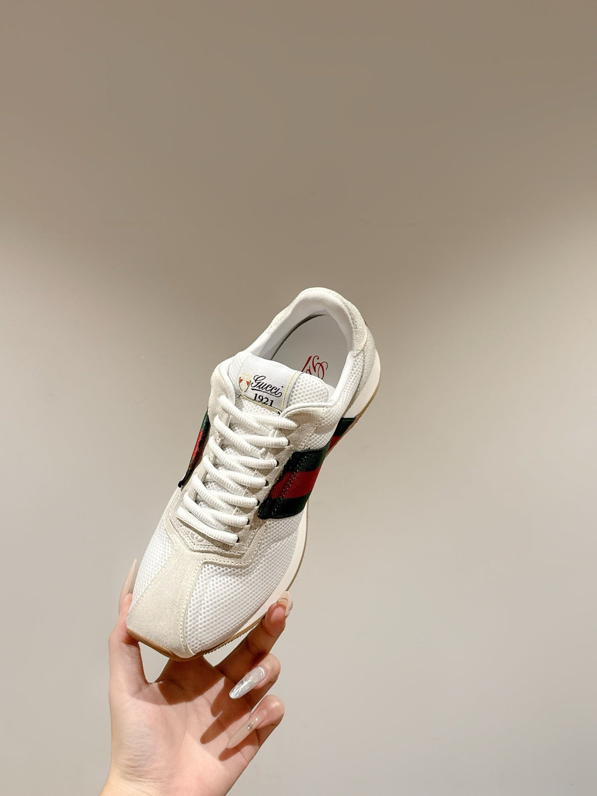 Gucci 26s Sneakers 2.5cm White Mesh Suede 187743