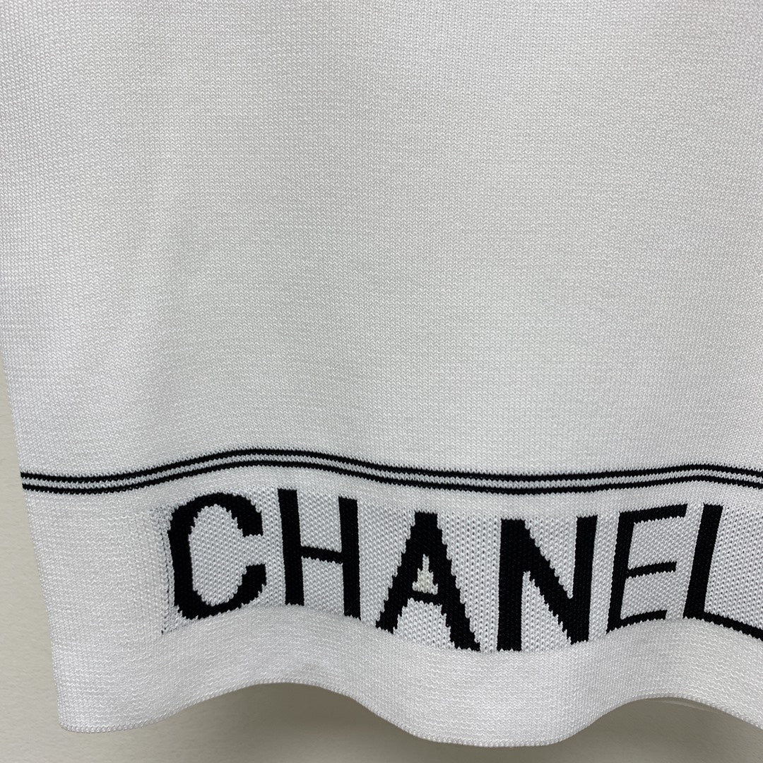 CC 25 Round Neck Knitted Embroidered Logo Vest in White 277575