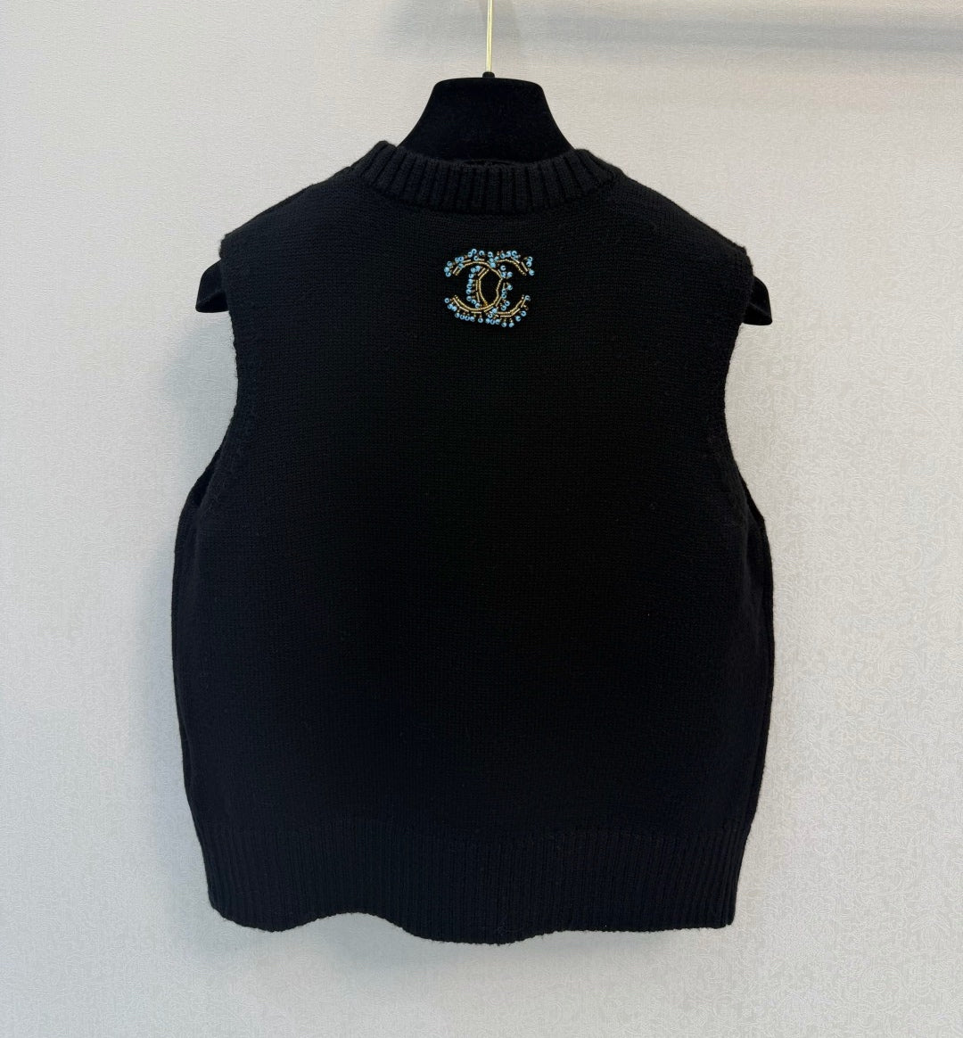 Chanel 26s Beaded Floral Knit Vest Black 450709