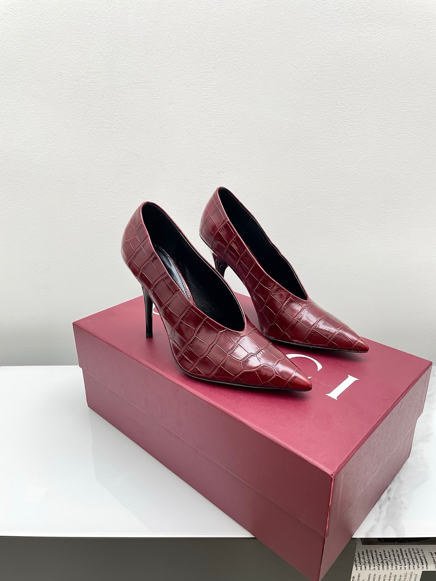 GG 25Ss Crocodile Pattern Pointed Toe High Heels Burgundy Leather 511496