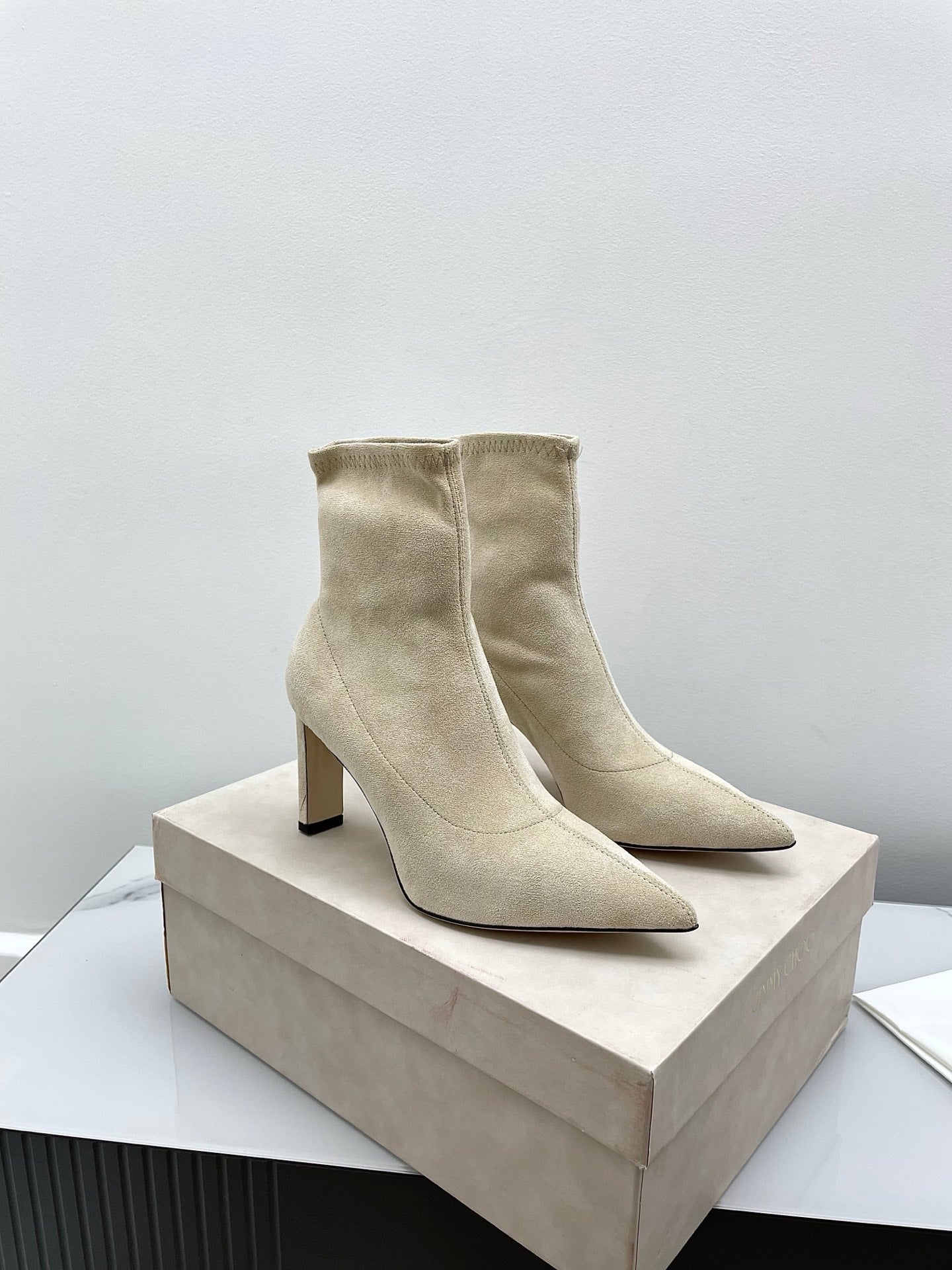 Jimmy Short Boots 85mm Ivory Suede 511613