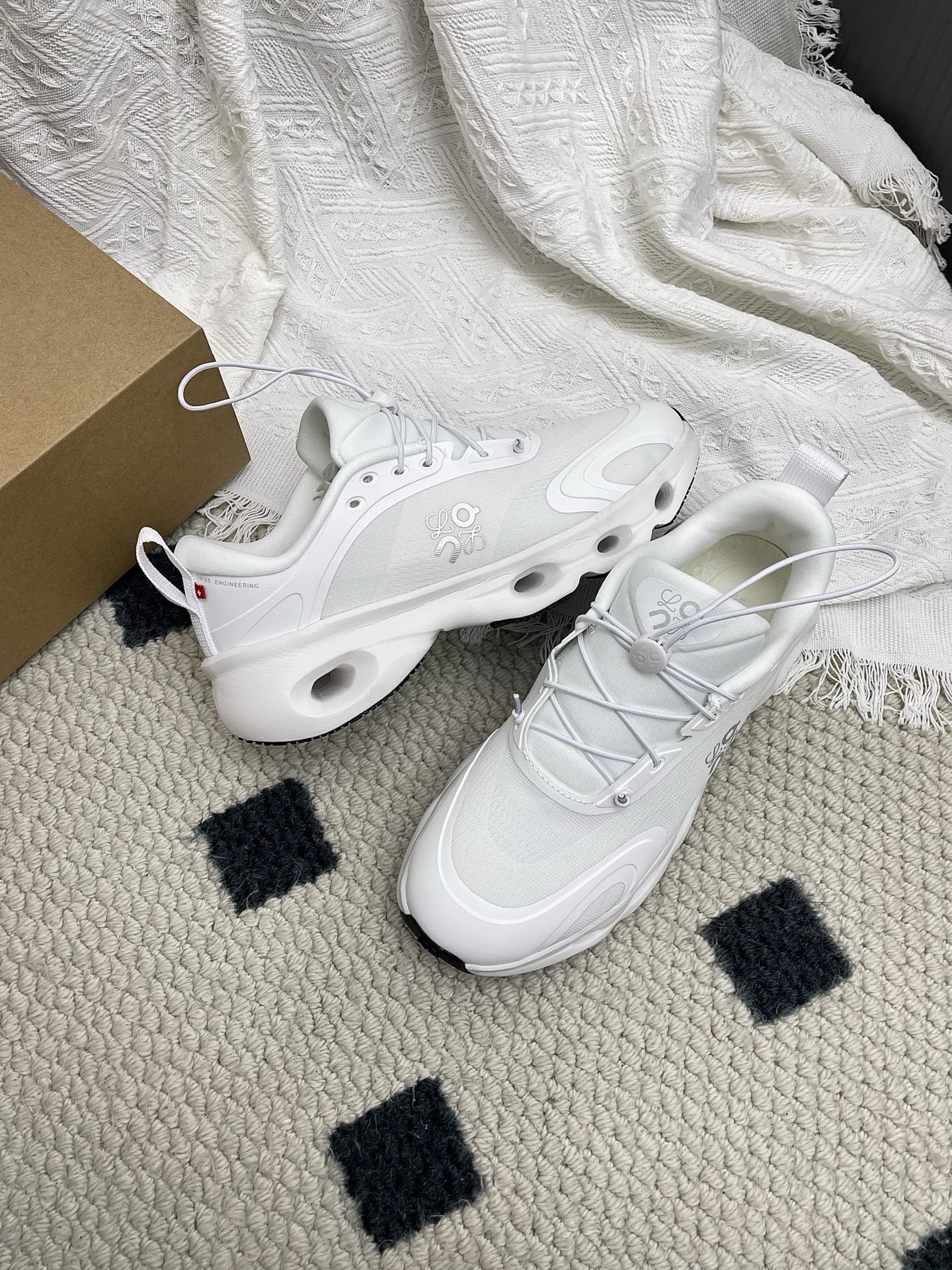 Loewe 26s Cloudsolo Sneakers In White Recycled Polyester