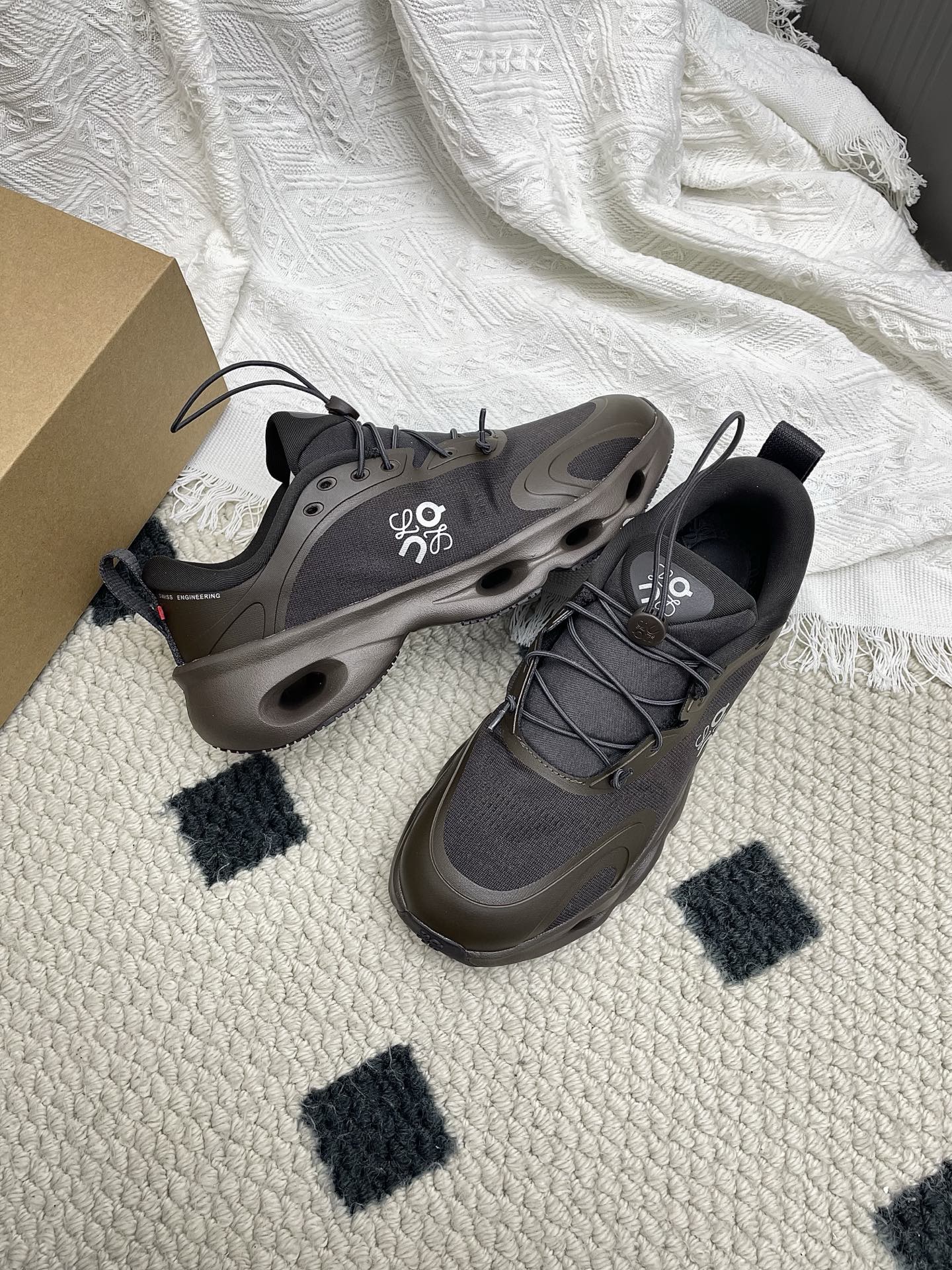 Loewe 26s Cloudsolo Sneakers Dark Brown Recycled Polyester