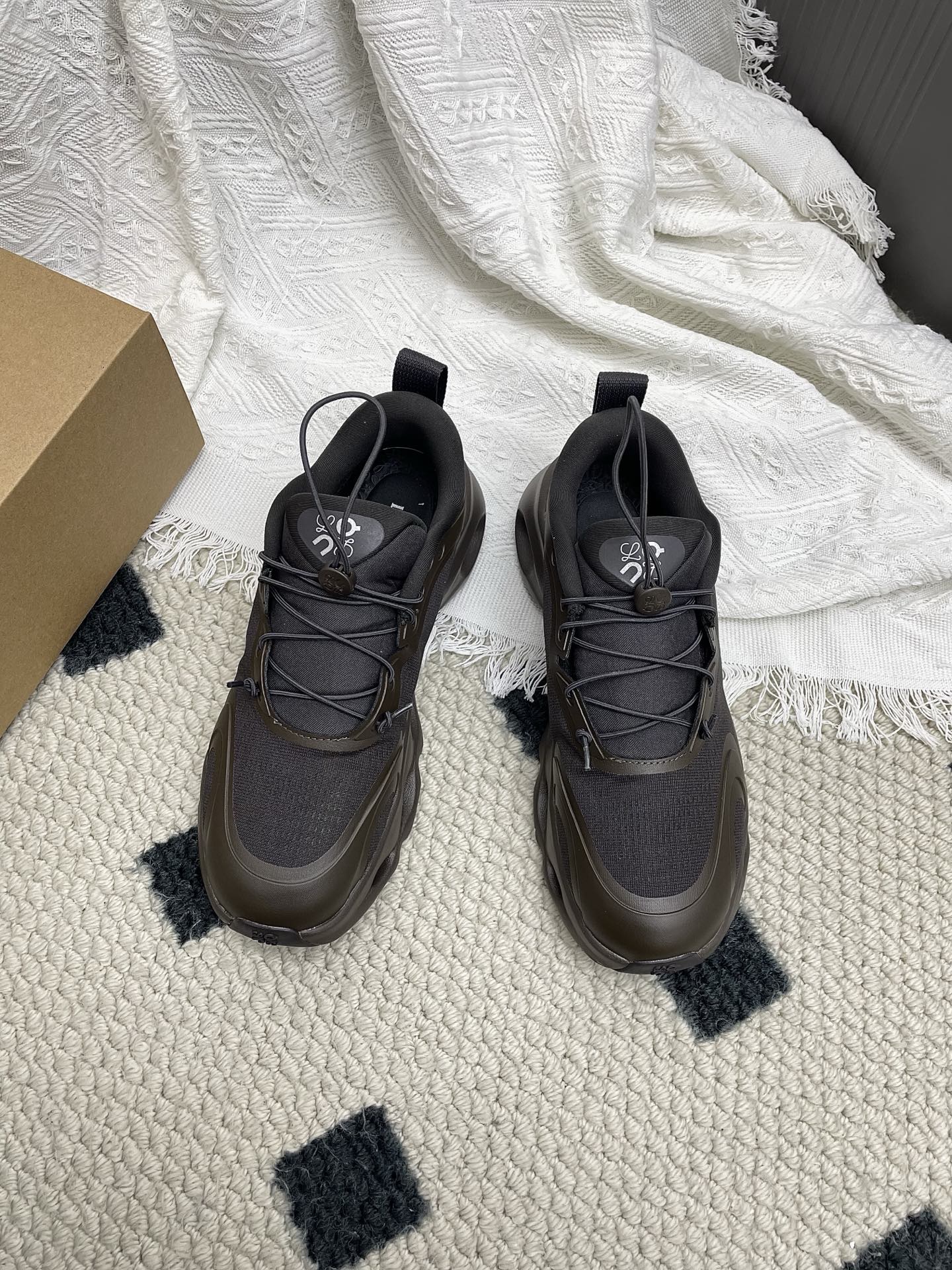 Loewe 26s Cloudsolo Sneakers Dark Brown Recycled Polyester