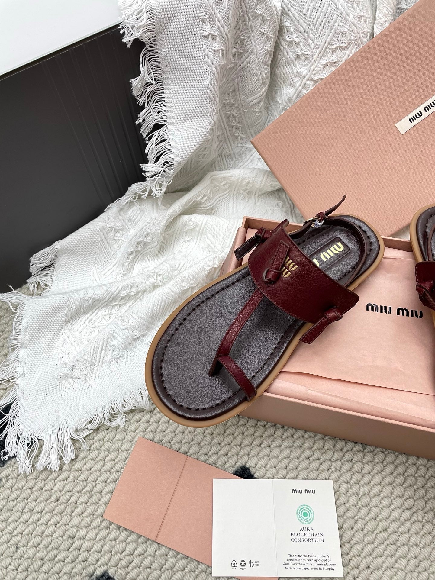Miu 26 Flip-Flop Flat Sandals Brown Burgundy Leather 611339