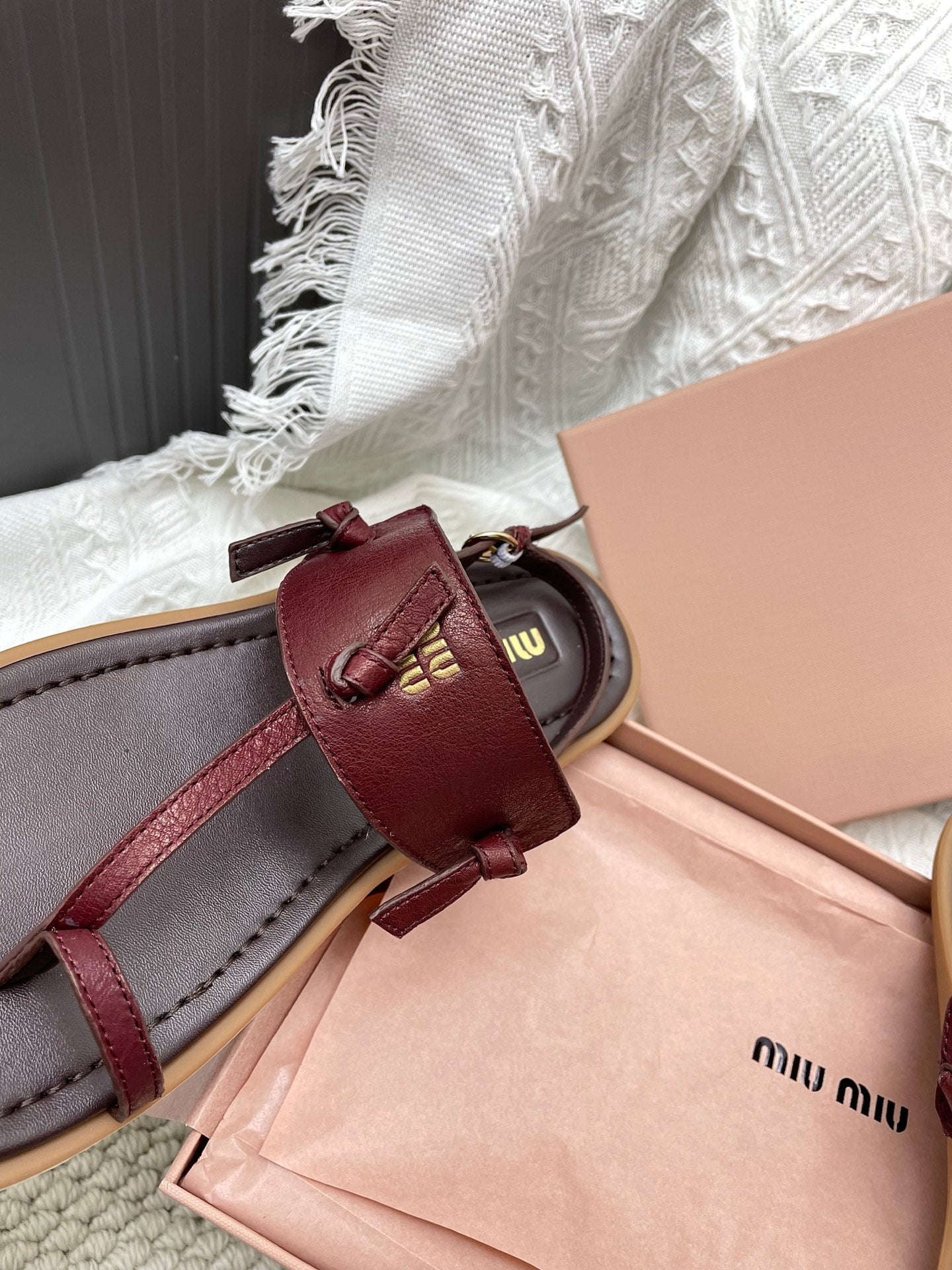 Miu 26 Flip-Flop Flat Sandals Brown Burgundy Leather 611339