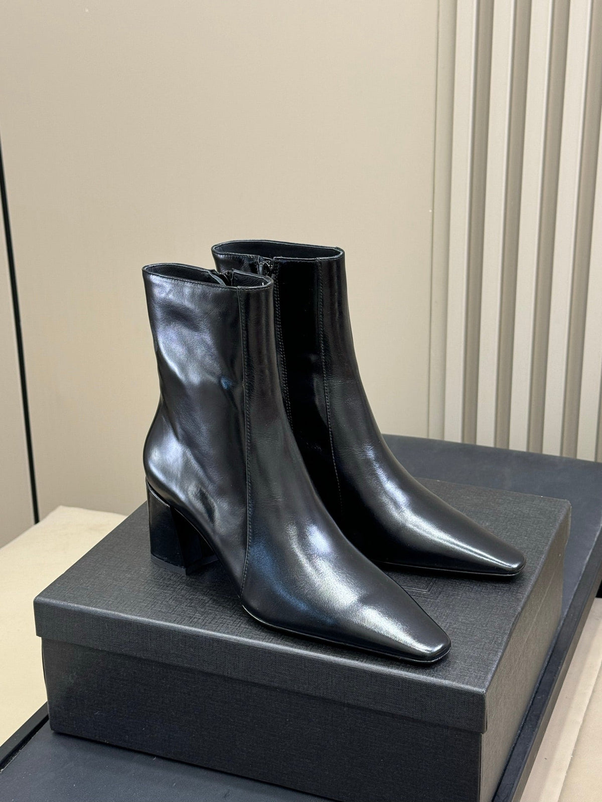 YSL 26s Le Cassandre Boots Black Smooth Leather 157725