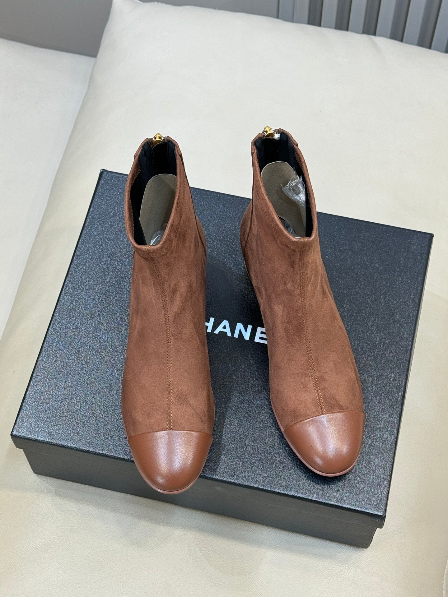 CC 26FW Ankle Boot Brown Suede Fabric 621277
