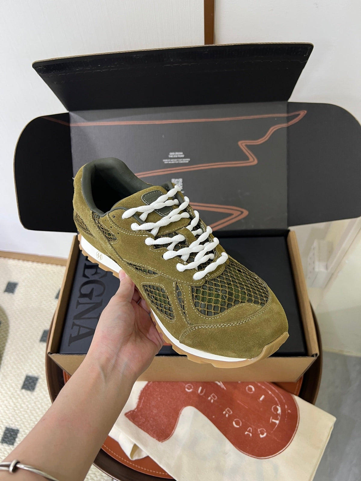 BV 26s Orbit Mesh Khaki White 195085