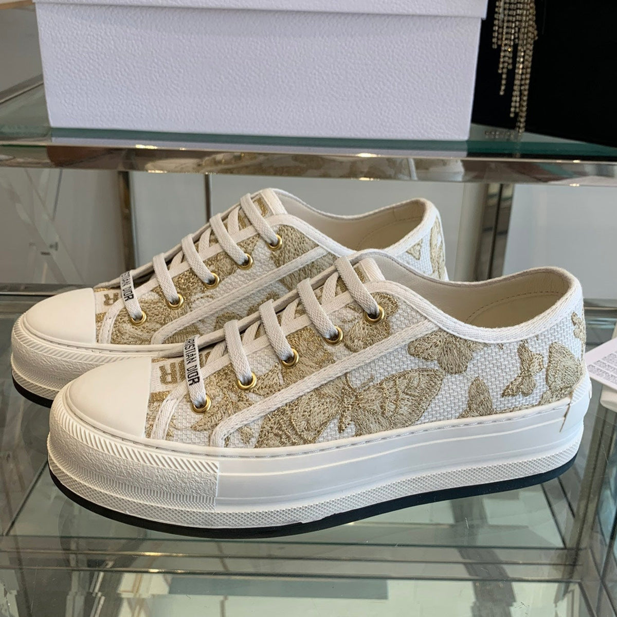 CD Walk'n Platform Sneaker In White-Gold Tone Embroidered Fabric