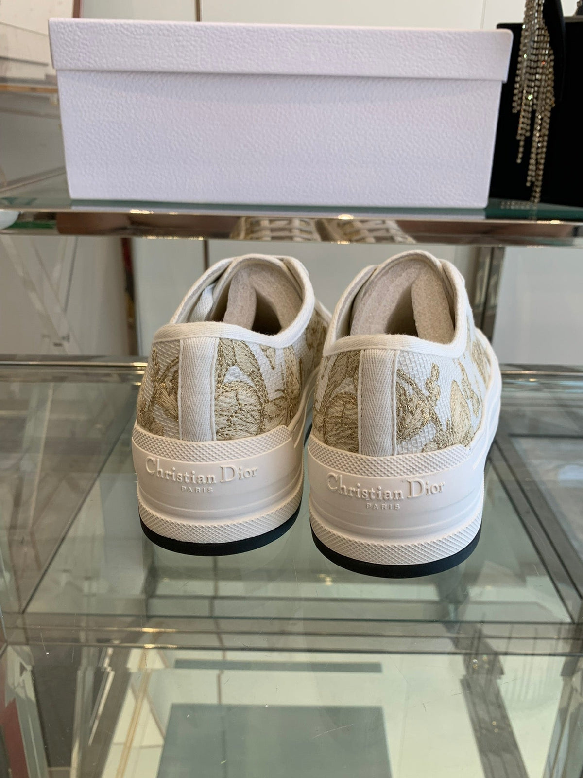 CD Walk'n Platform Sneaker In White-Gold Tone Embroidered Fabric