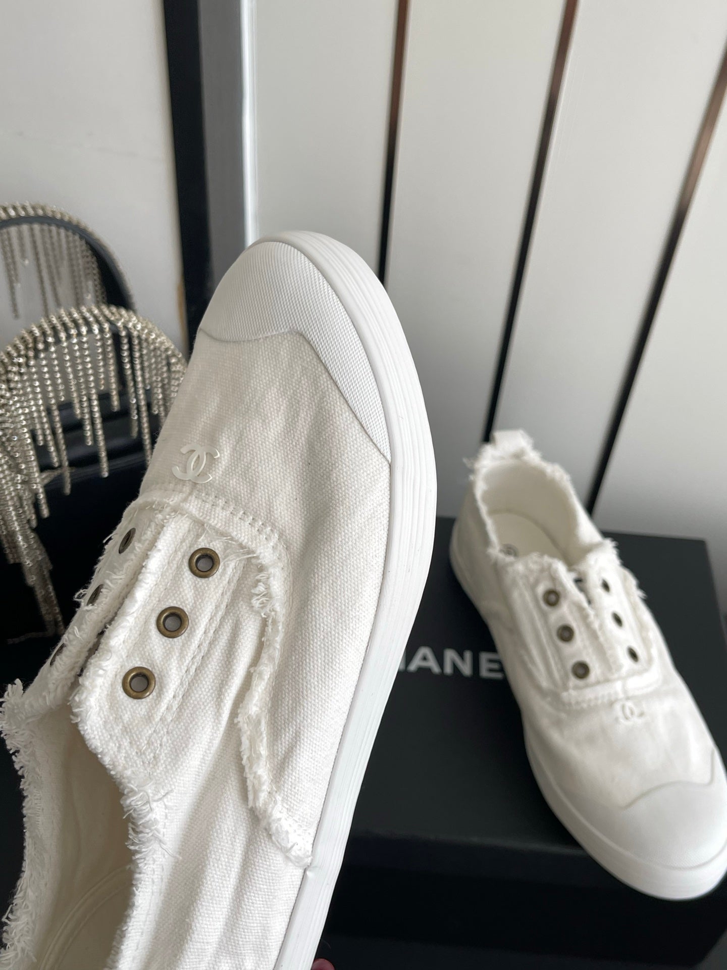 CC 26s Laceless Canvas Sneakers White Canvas 945159