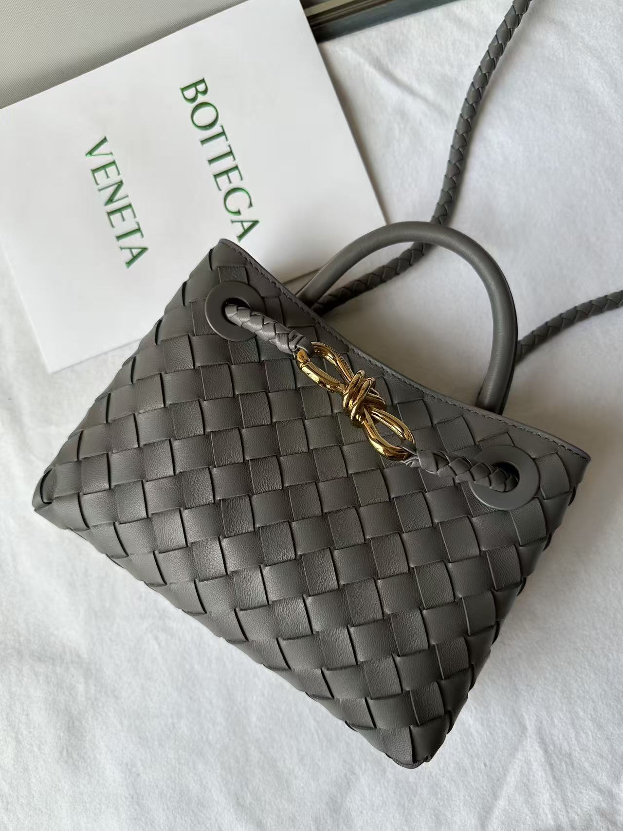 BV Small Andiamo Bag 20cm Grey Intrecciato Leather 291448