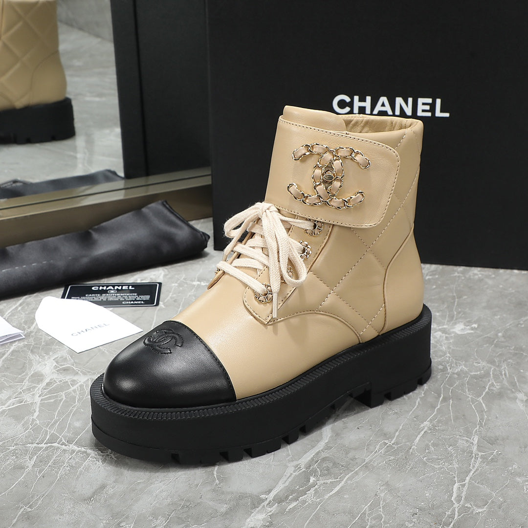 CC Interlocking Logo Combat Boots Black Beige Quilted Lambskin 432653