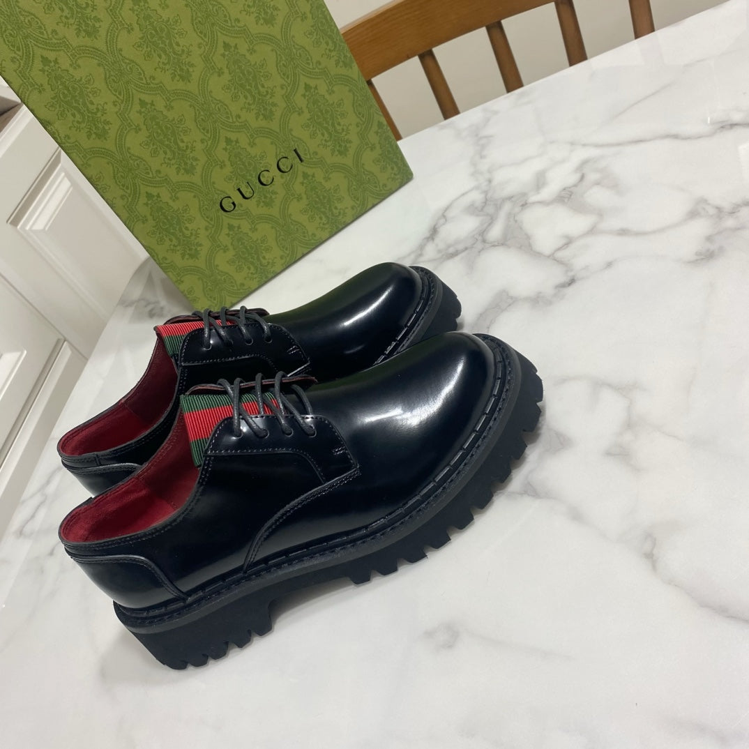 GG 26s Web Lug Sole Derbys Black Leather 106680