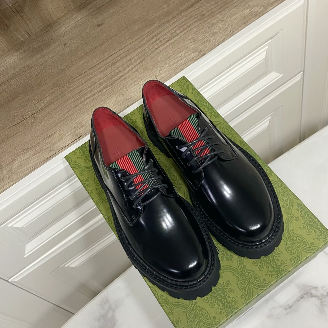 GG 26s Web Lug Sole Derbys Black Leather 106680