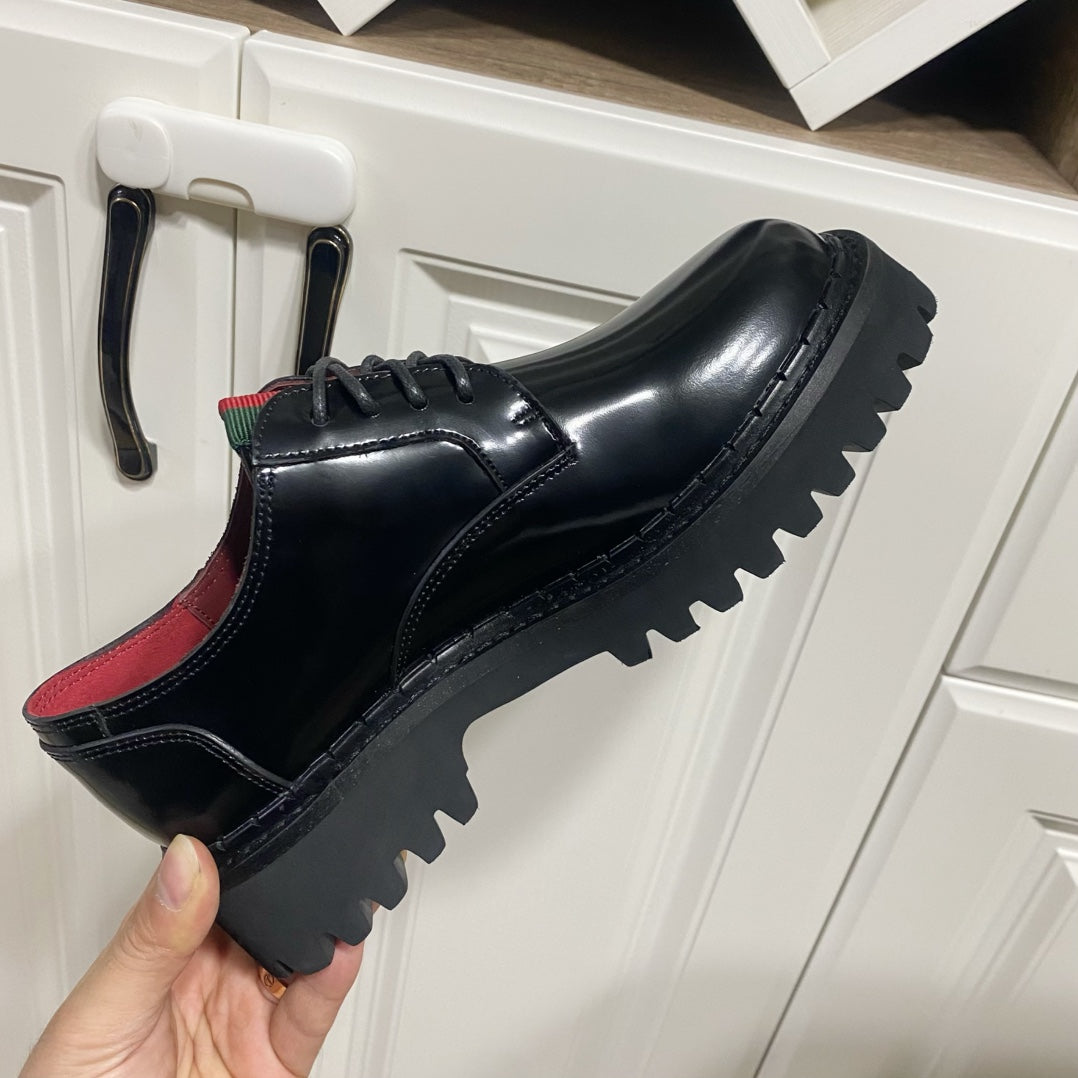 GG 26s Web Lug Sole Derbys Black Leather 106680