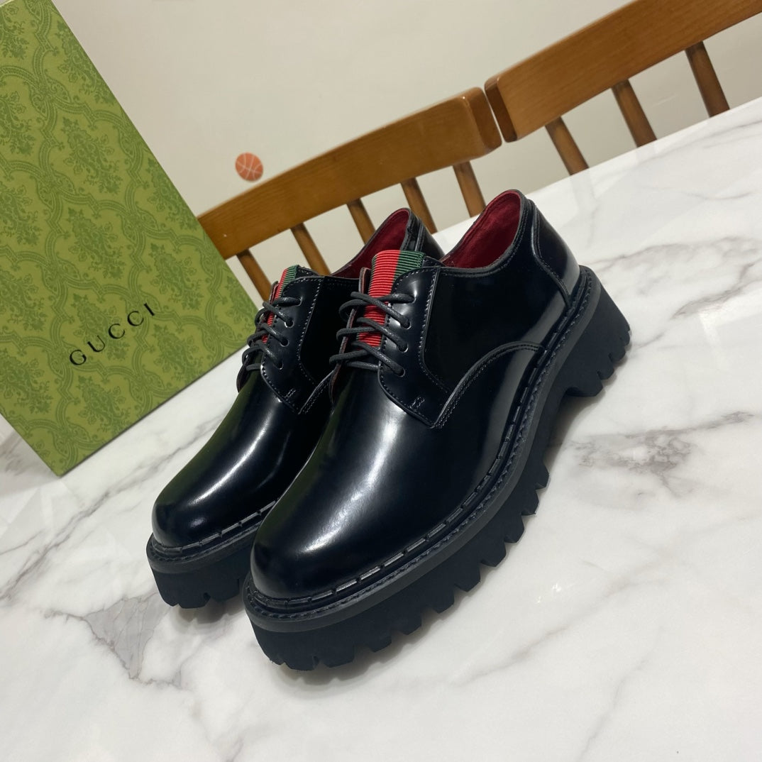 GG 26s Web Lug Sole Derbys Black Leather 106680