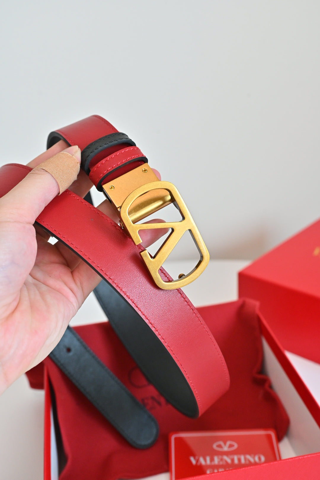Valentino FW26 VLogo Reversible Belt 30mm Smooth Leather 219991