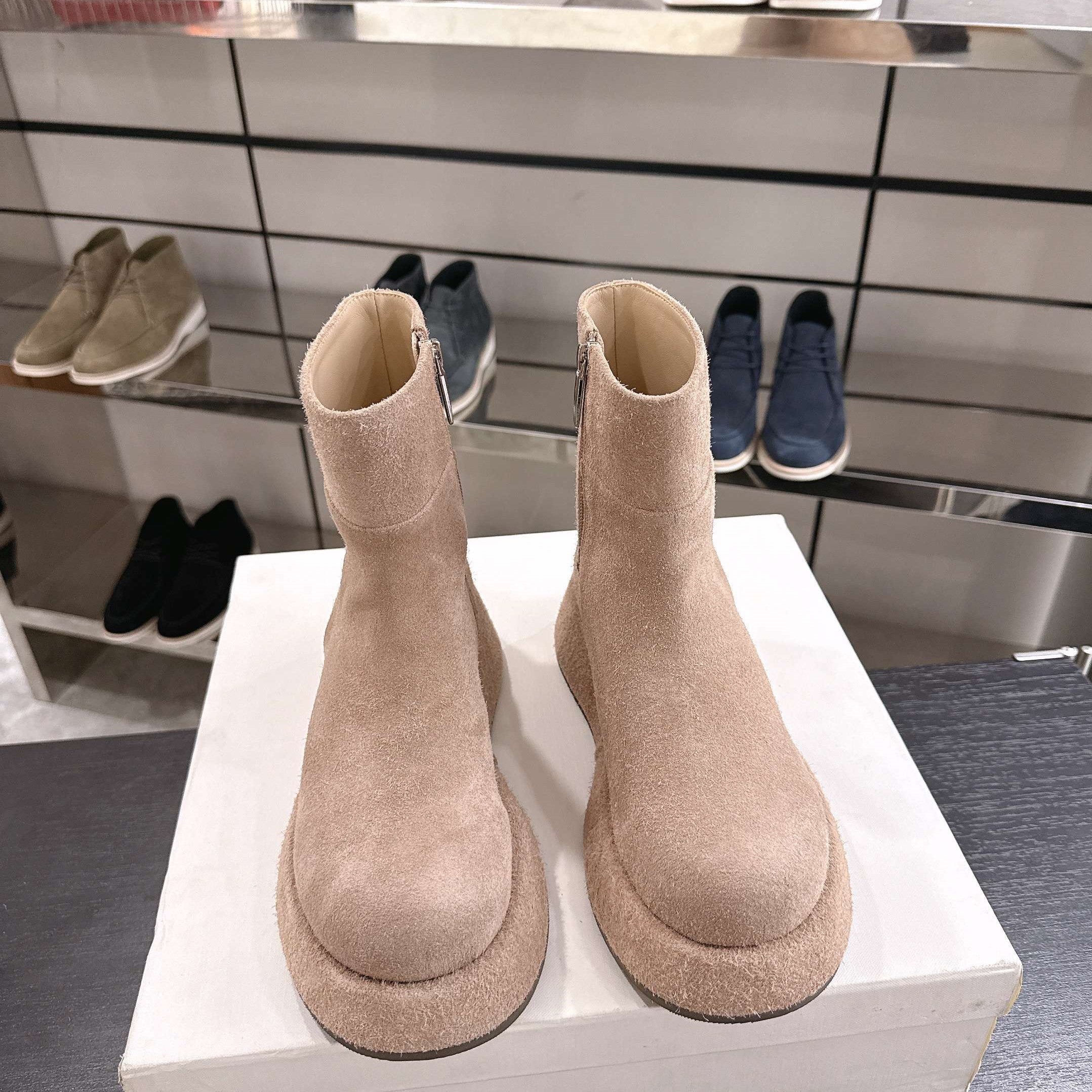 The Row SS2025. Boots  Brown Suede 543372