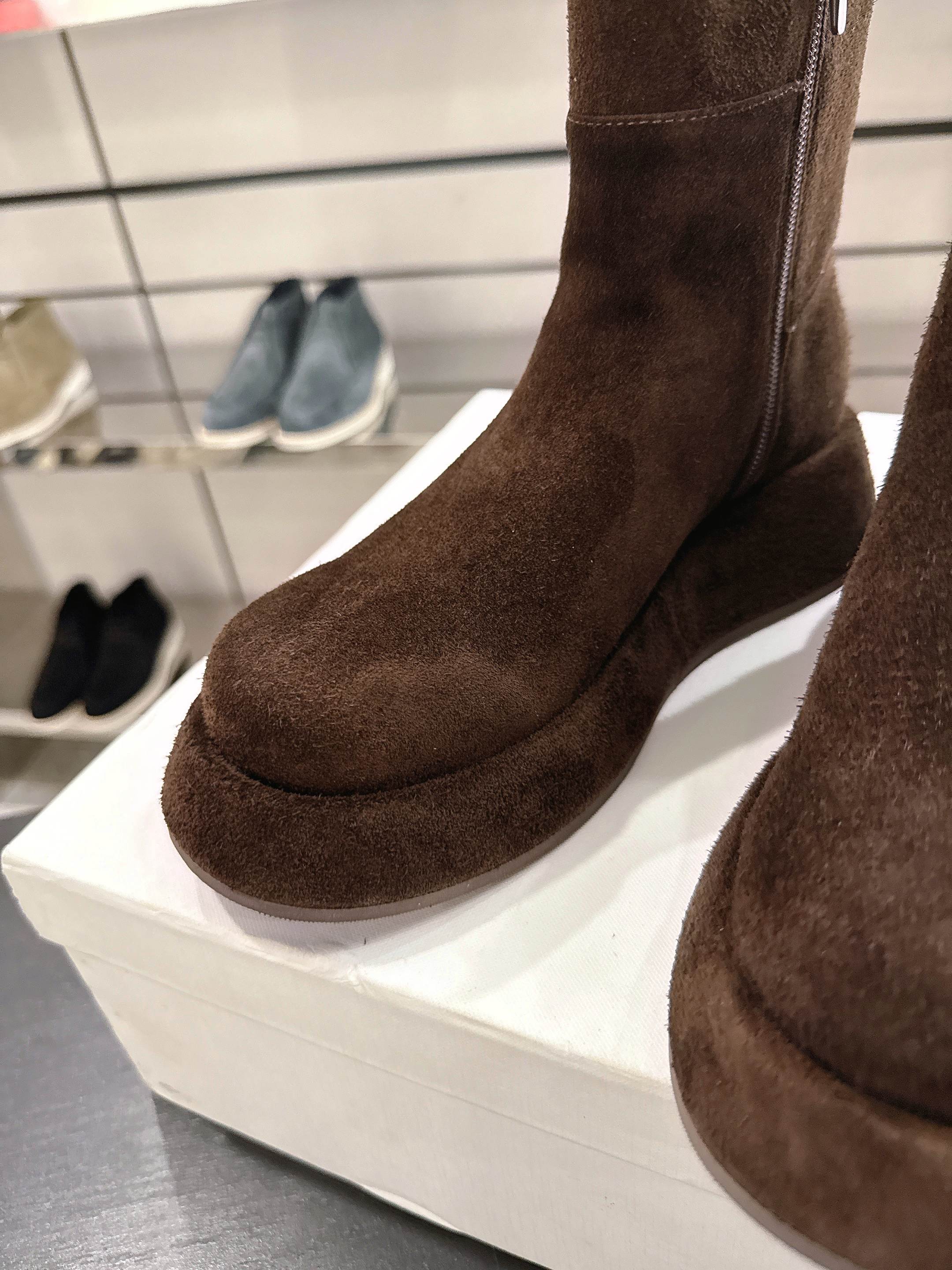 The Row SS2025. Boots  Dark Brown Suede 543373