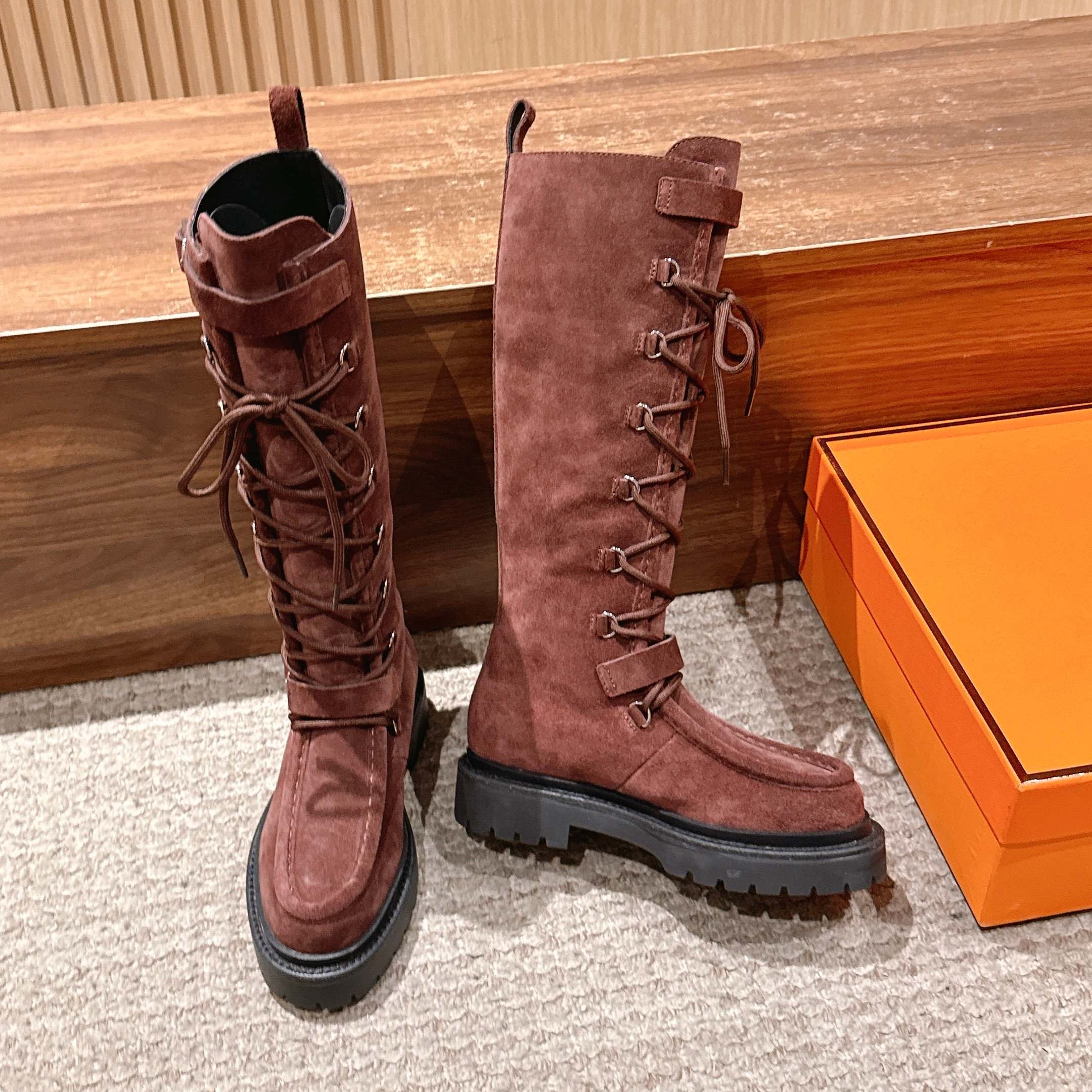 HM 25 High Boots Chocolate Brown Suede 512533