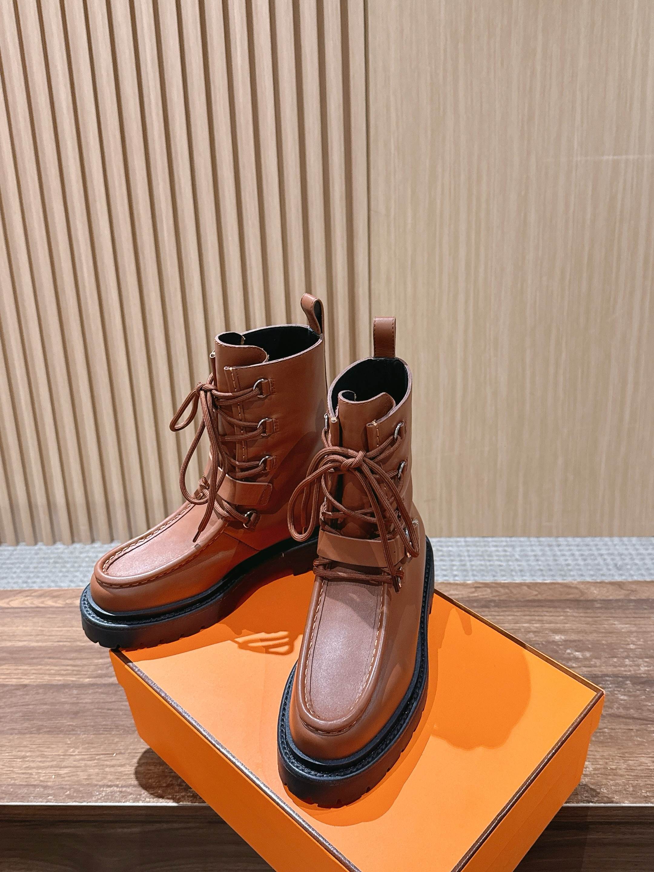 HM 25 Boots Brown Black Calfskin 512538