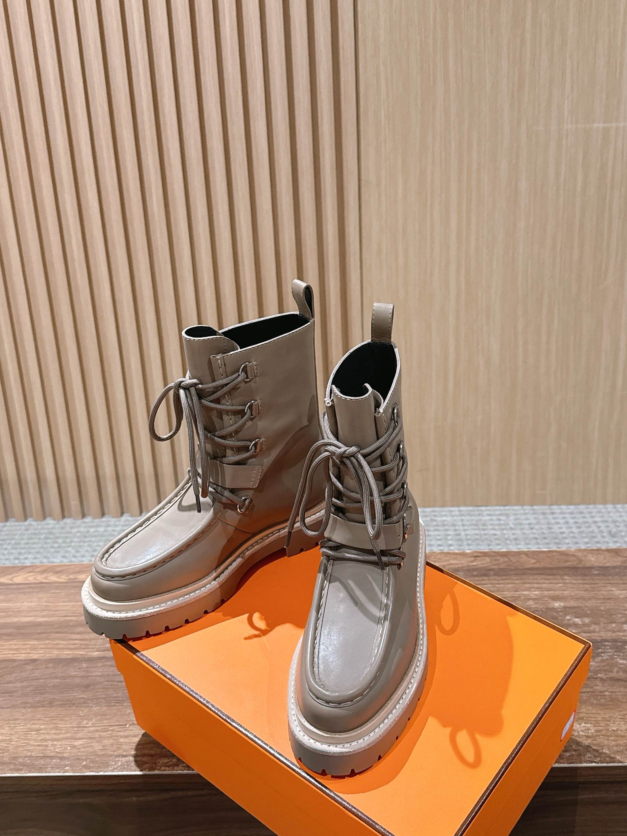 HM 25 Boots Taupe Calfskin 512539