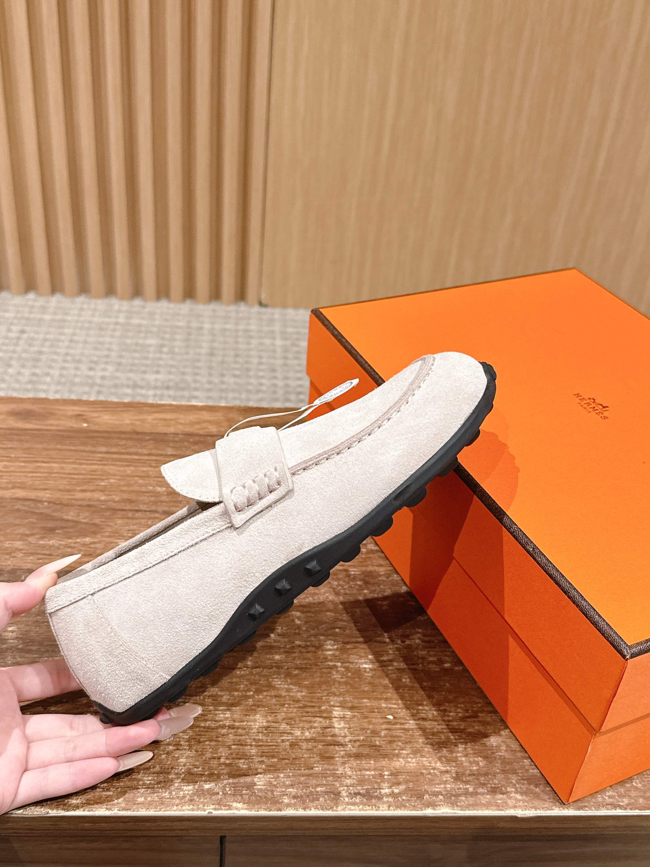 HM Lazy Loafers Light Mist Gray Suede 553760