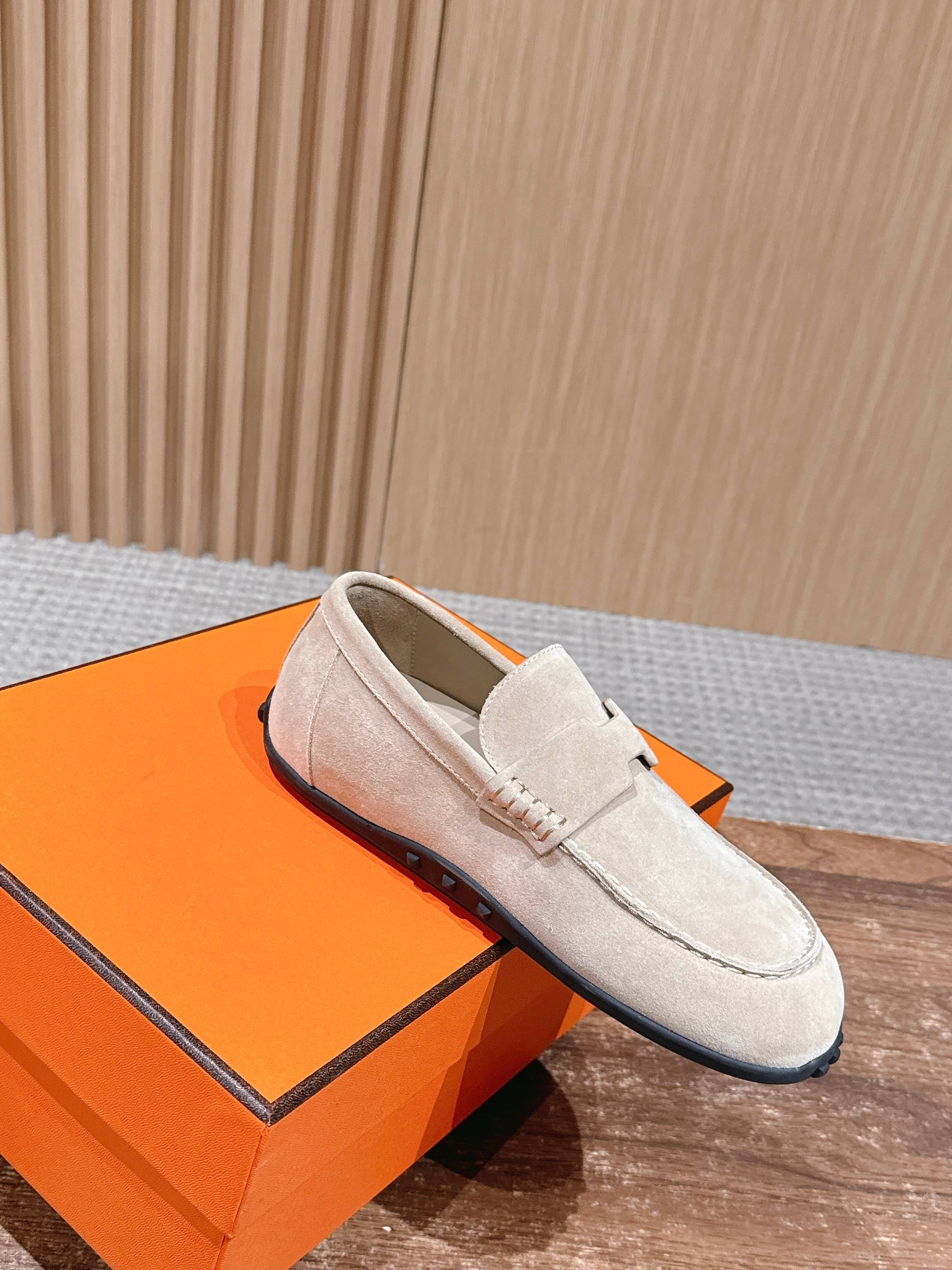 HM Lazy Loafers Soft Cream Suede 553761