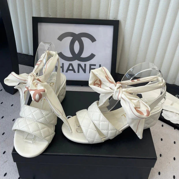 CC 26s Sandals 55 White Sheepskin 650079