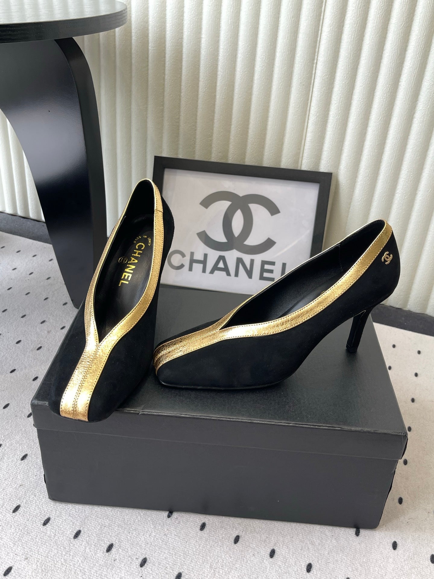 CC 26s Matthieu Blazy Pump 9.5cm Black Suede 807482