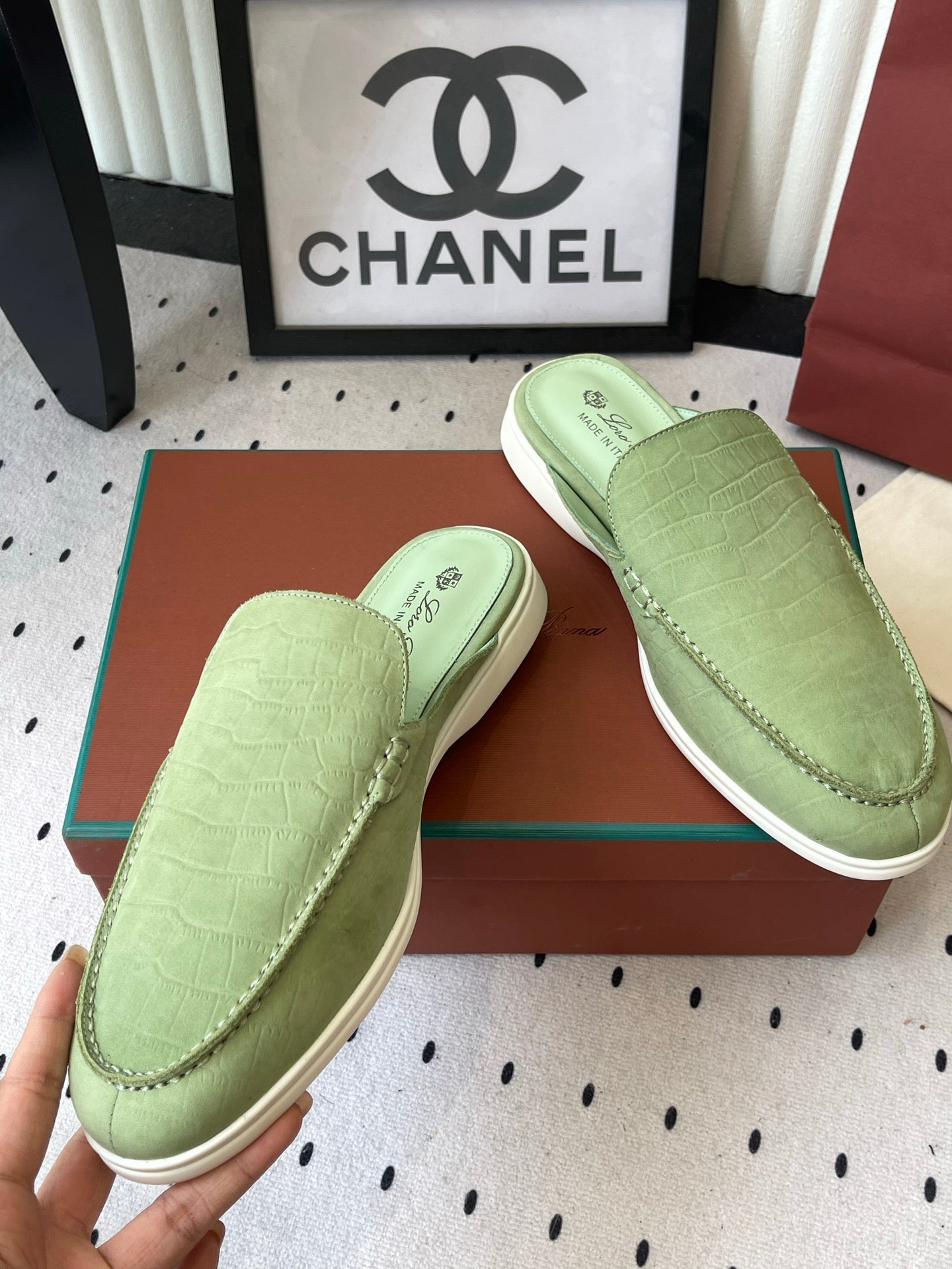 LP 26s Mule Loafers Green Crocodile-Embossed Leather 892432