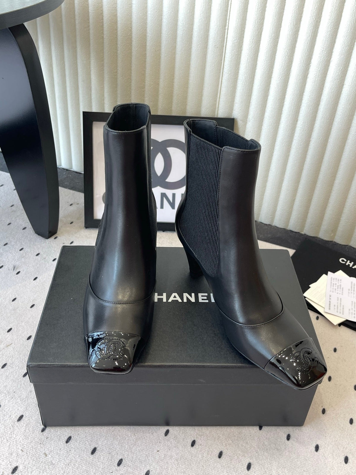 CC 26s Chelsea Ankle Boots 6cm Black Sheepskin SHW 105782
