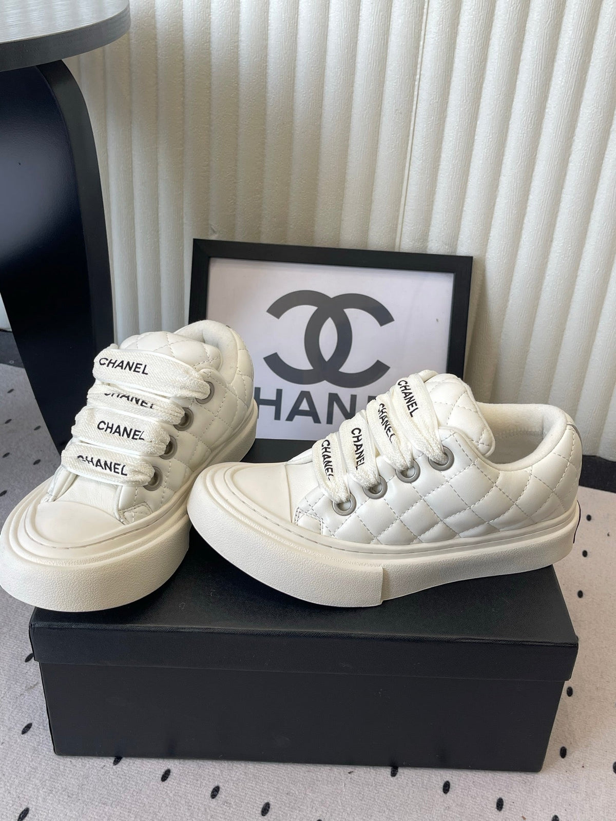 Chanel 26C Cruise Resort Metallic Casual Sneakers 2.5cm Leather 189980