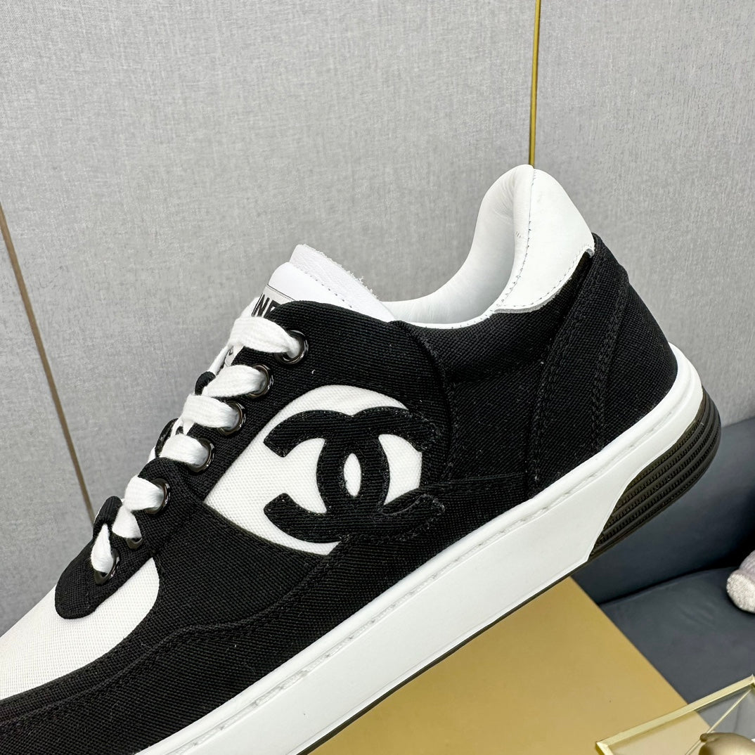 CC 24C Cruise Sneakers Black White Suede Cotton 980933
