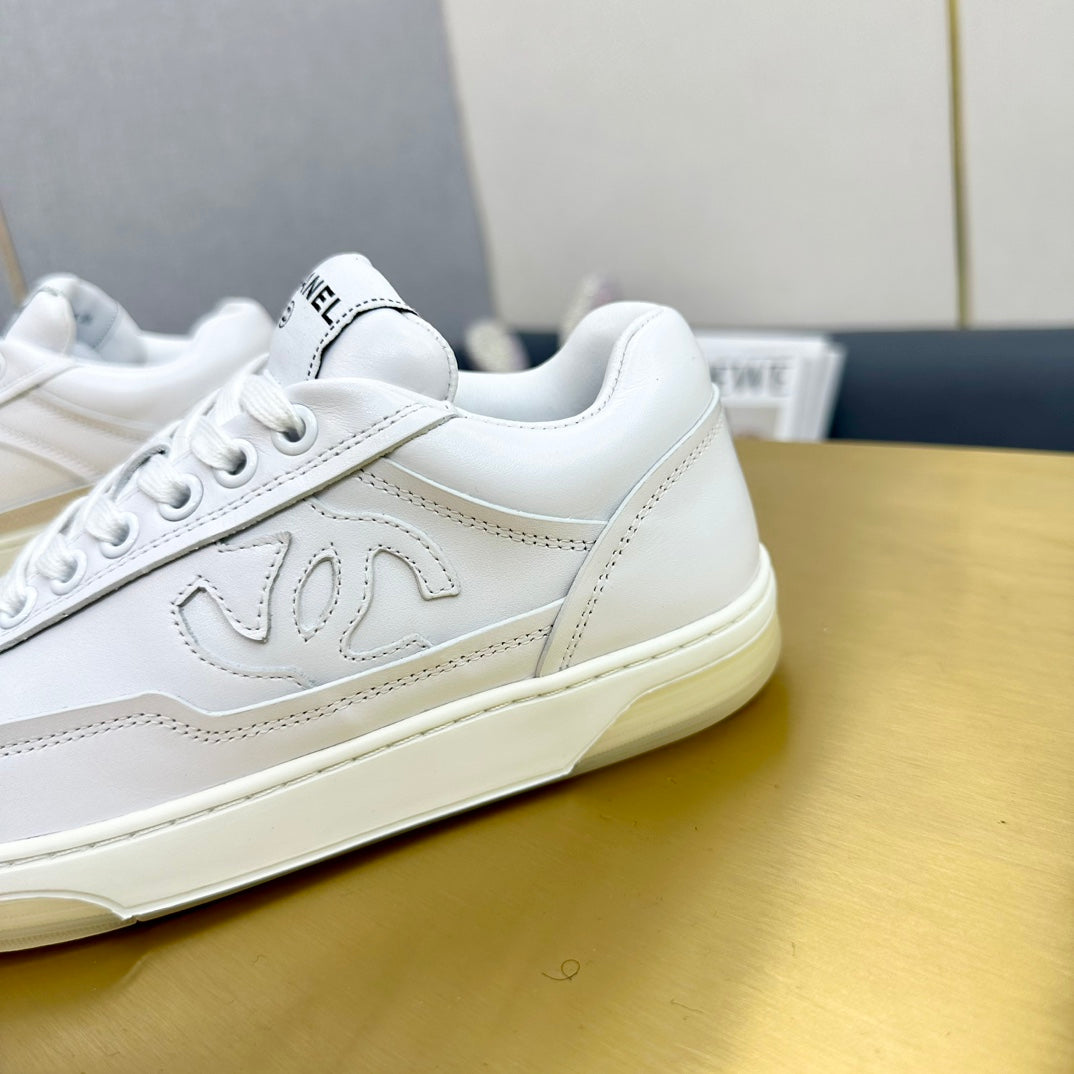 CC 2024 Interlocking Logo Sneakers White Cowhide 980942