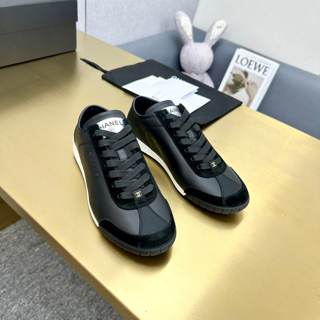 CC 26s Sneakers Black White Calfskin 140270