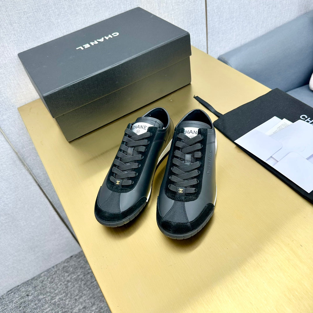CC 26s Sneakers Black White Calfskin 140270