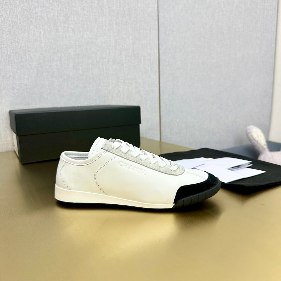 CC 26s Sneakers White Black Calfskin 140271
