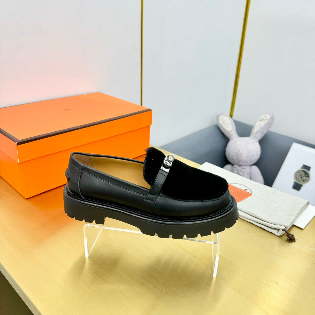 HM Icone Loafer Black Shearling Clalfskin