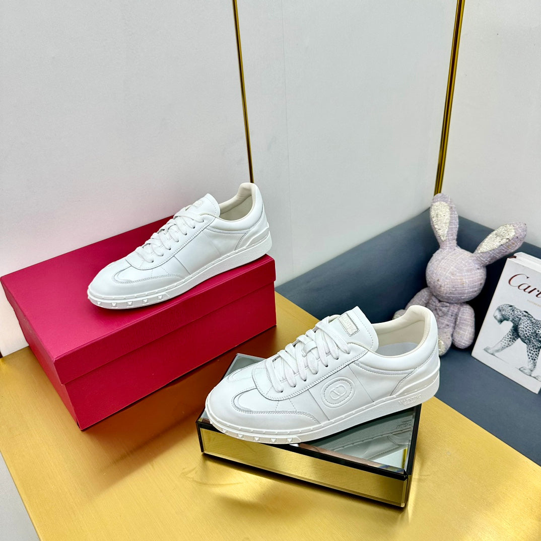 VT 26s Upvillage Sneakers White Leather 927019