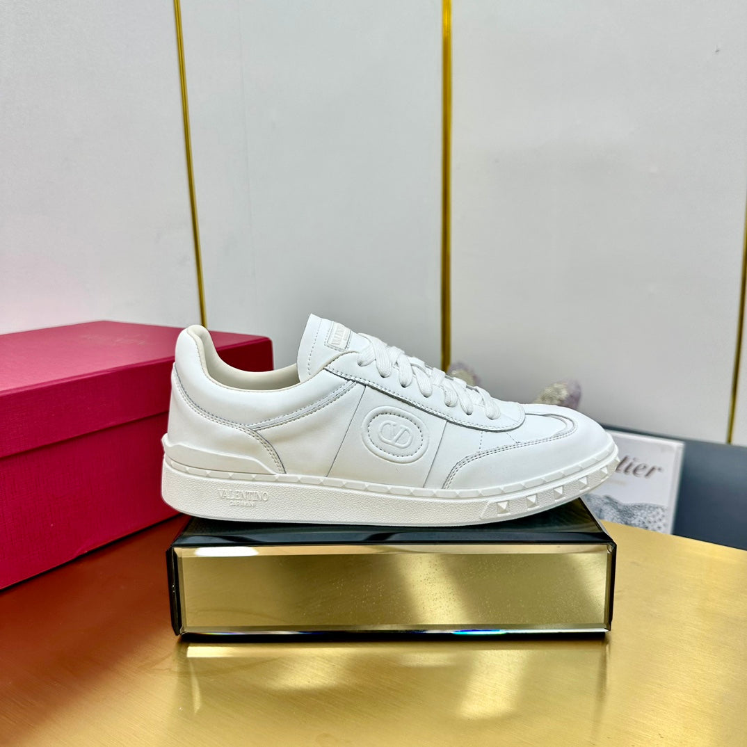 VT 26s Upvillage Sneakers White Leather 927019