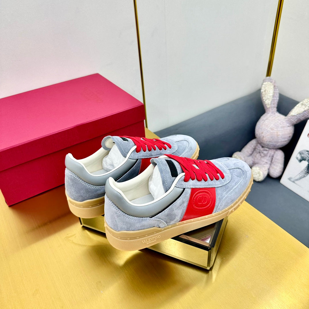 VT 26s Upvillage Sneakers Red Grey Suede Leather 927020