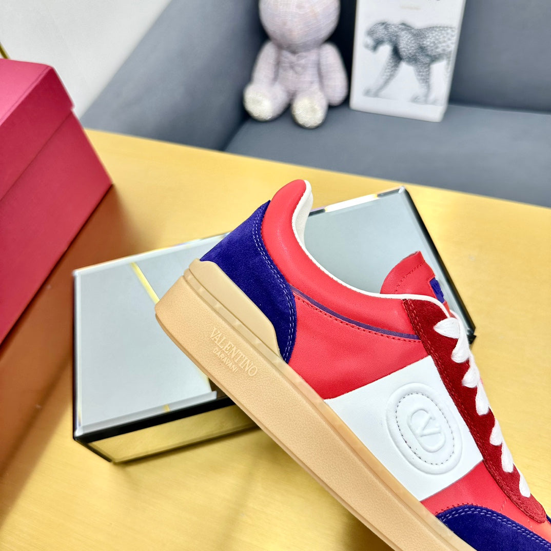 VT 26s Upvillage Sneakers Blue Red White Suede Leather 927022